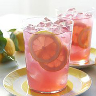 Floating Lemon-Strawberry Acai Iced Tea