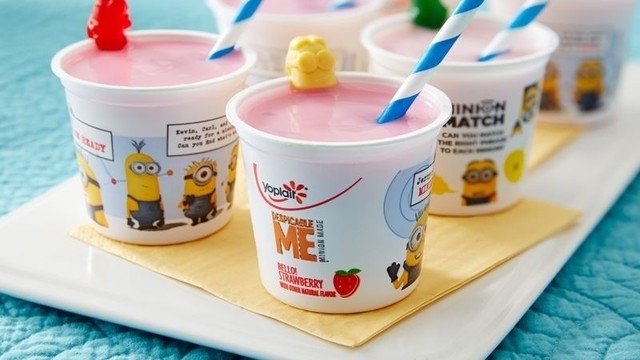 Minion Easy Yogurt Smoothie Sippers