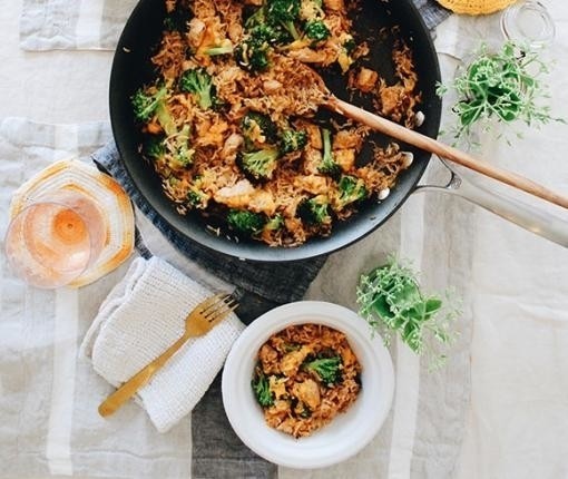 One Pan Cheesy Chicken, Broccoli & Rice