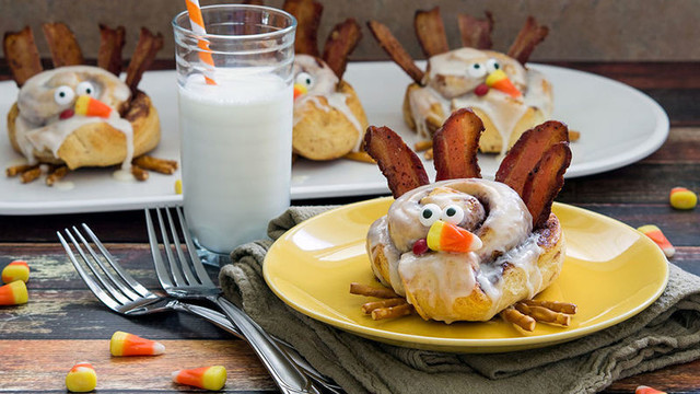 Cinnamon Roll Turkeys