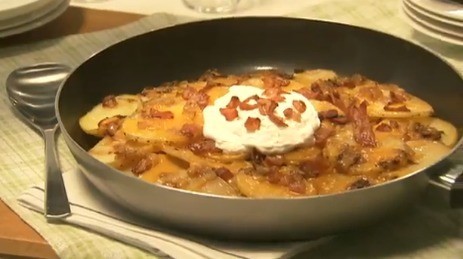 Skillet Potatoes with Bacon & Cheddar