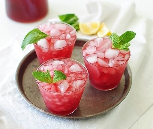  Pomegranate Sangria with Mint Leaves