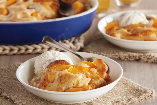 Country Style Peach Cobbler