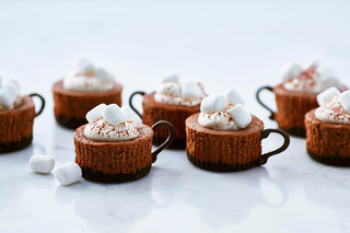Hot Cocoa Cheesecake Minis