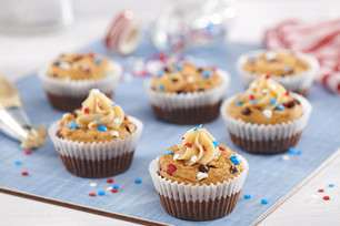 CHIPS AHOY! Patriotic Cupcakes with "Cookie Dough Icing"