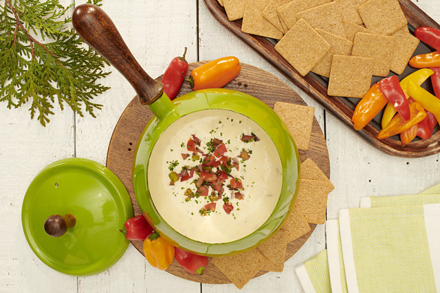 Holiday White Queso Dip 