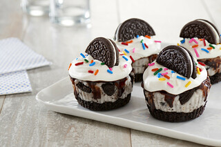 OREO Ice Cream "Cupcakes"