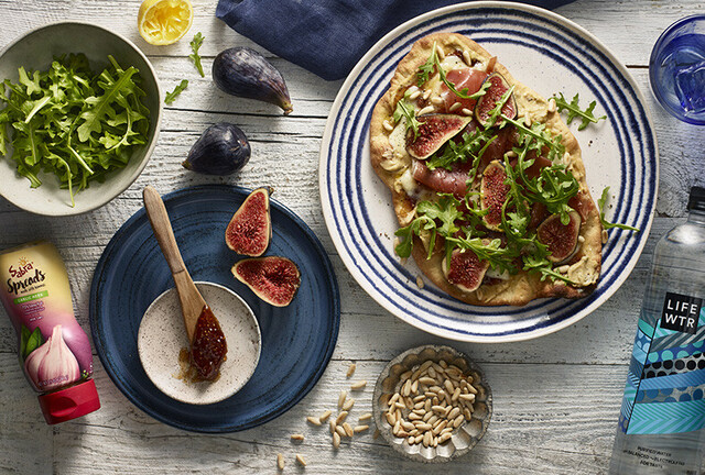 FIG AND PROSCIUTTO FLATBREAD