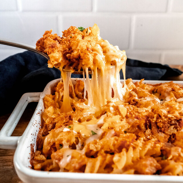 Nashville Hot Honey Chicken Macaroni and Cheese