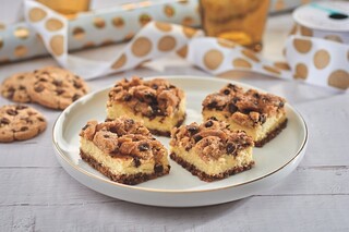 Snickerdoodle Cheesecake Bars