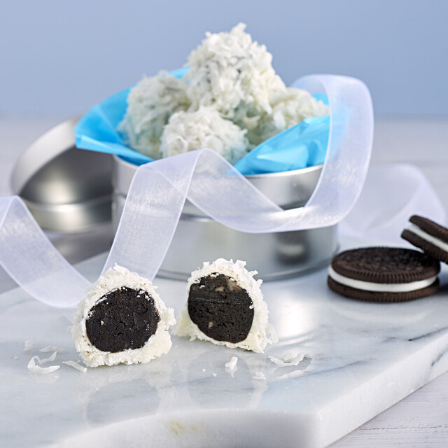OREO Snowball Coconut Cookie Balls