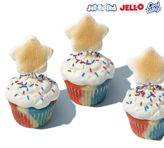 Star-Mallow Cupcakes