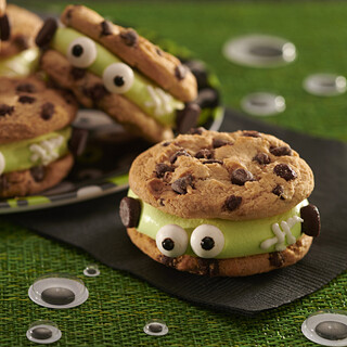 CHIPS AHOY! Frankenstein Whoopies Pies