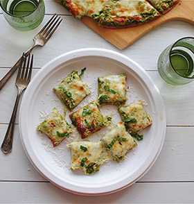 Grilled Flatbread Pizza with Asparagus Pesto