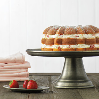 Strawberry Crème Filled Cake