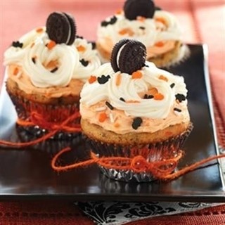 Funfetti® Halloween Cookies 'n Cream Cupcakes